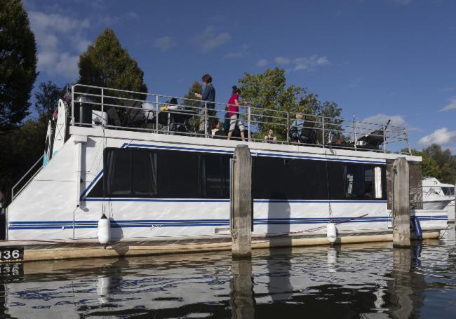 Bluebird House-Boat East Molesey Exterior foto